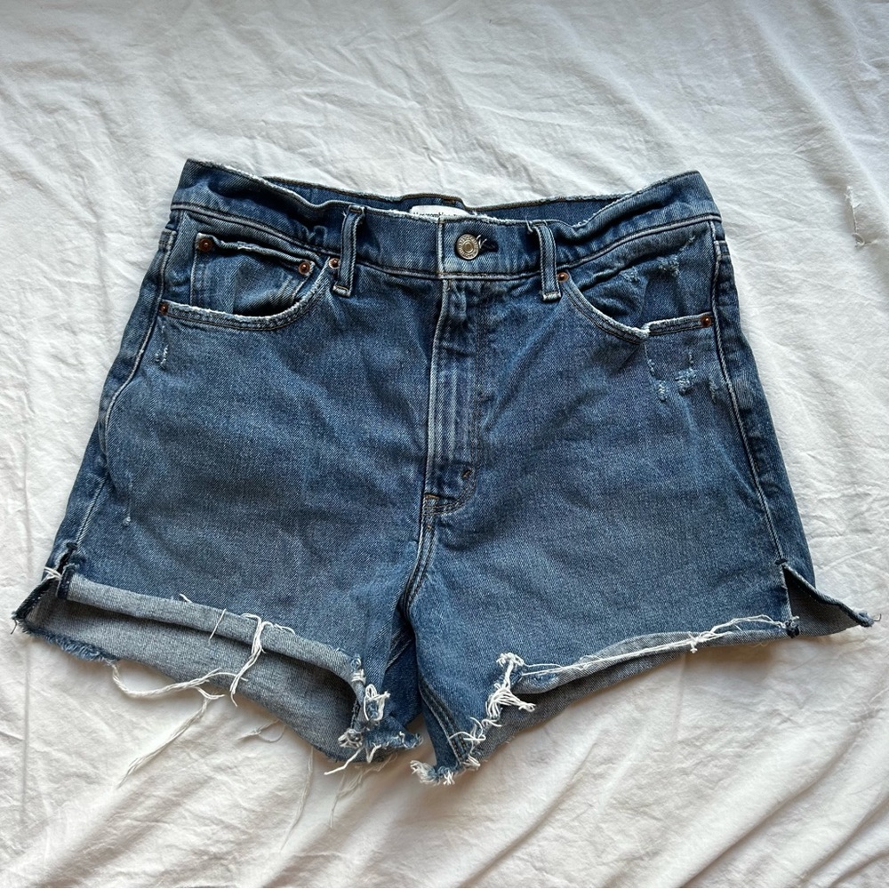 Abercrombie and Fitch denim shorts. Size 28